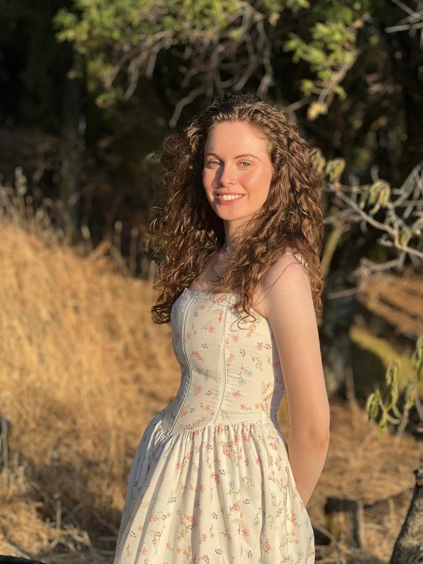 Types de cheveux et durée d'une permanente : décryptage pratique